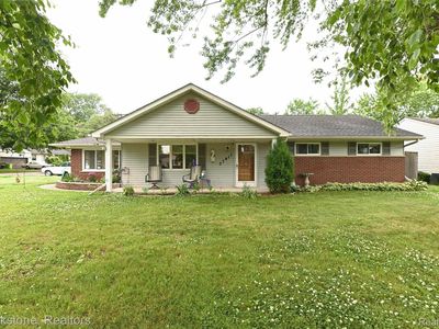37411 Edgewood St, Clinton Township, MI, 48036
