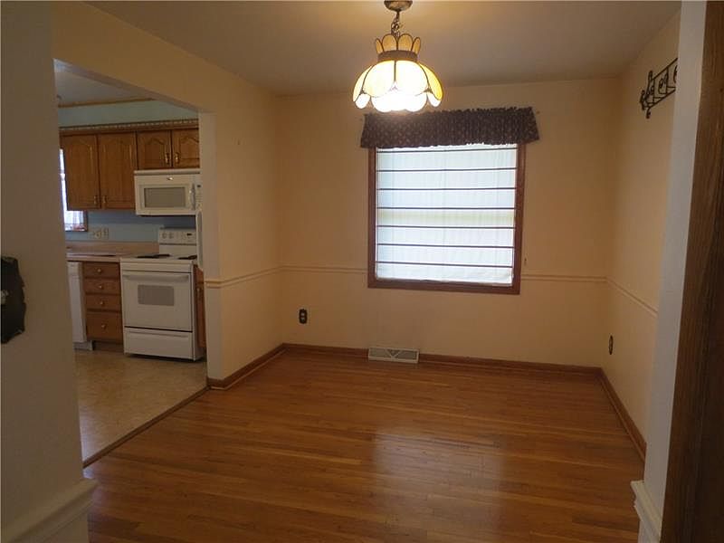 330 Pershing Ave Blairsville, PA, 15717 Apartments for Rent Zillow