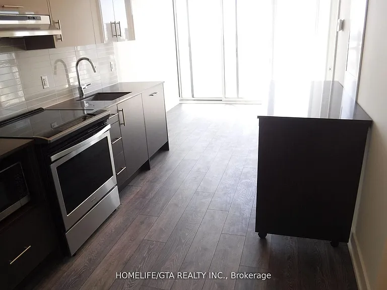 180 Fairview Mall Dr #2001 — Photo 2