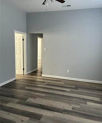 2nd image of 1443 Pauline St