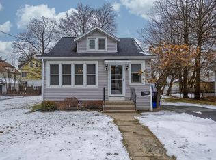 346 Hillside Ave, Holyoke, MA 01040