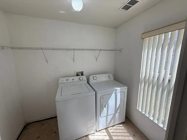 2616 Plumberry Ave — Photo 24