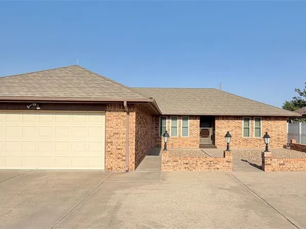 1915 Chisholm Dr, Guymon, OK 73942