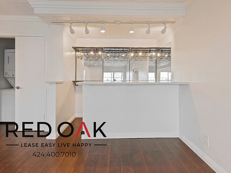 1489 S Canfield Ave #206 — Photo 4
