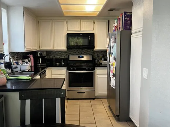 26908 Flo Ln Unit 461, Santa Clarita, CA 91351