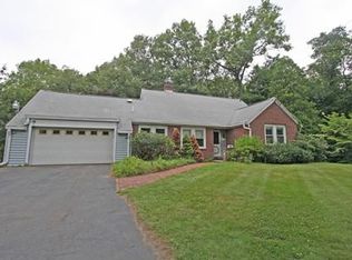 940 South St, Tewksbury, MA 01876