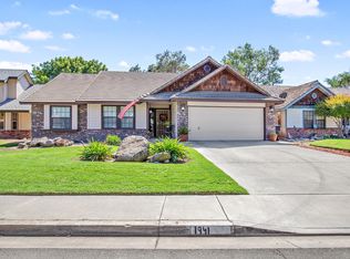 1941 E Evergreen Ct, Visalia, CA 93292