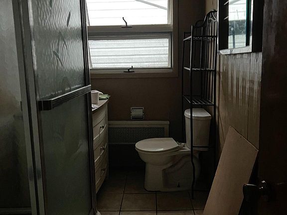 5th image of 425 W Washington St