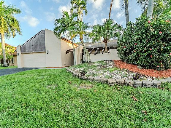 3rd image of 6801 NW 44th Court