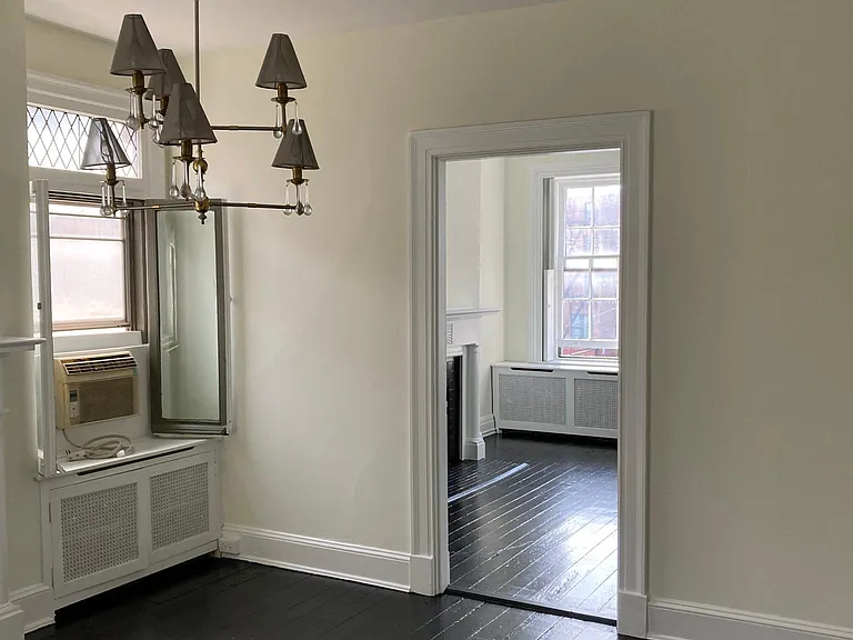 Separate diningroom