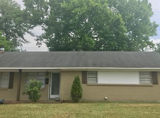 604 Stanford Dr, West Memphis, AR 72301