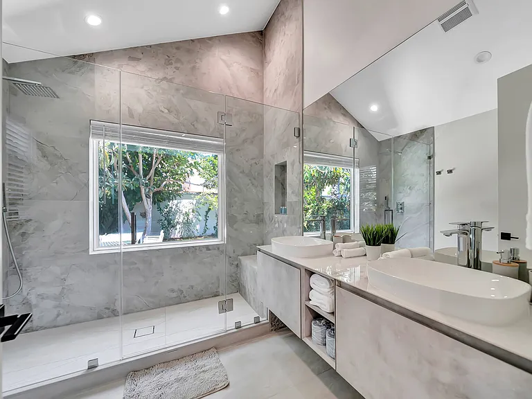 6747 Colgate Ave — Photo 21