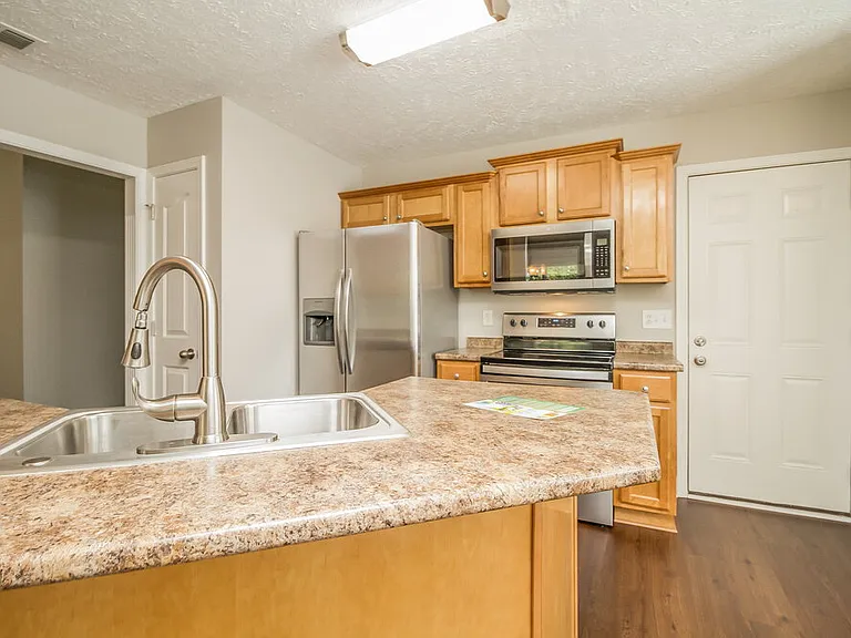 2745 Portside Ct — Photo 9