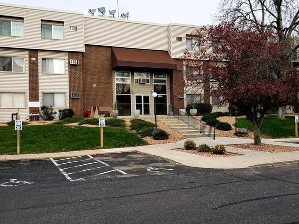 2801 Flag Ave N APT 218, New Hope, MN 55427