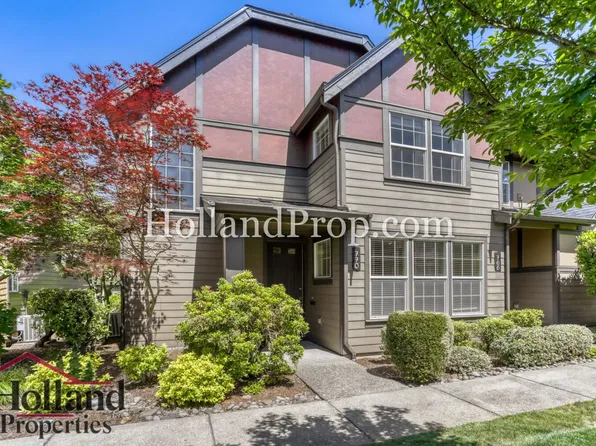770 NE 72nd Ave, Hillsboro, OR 97124