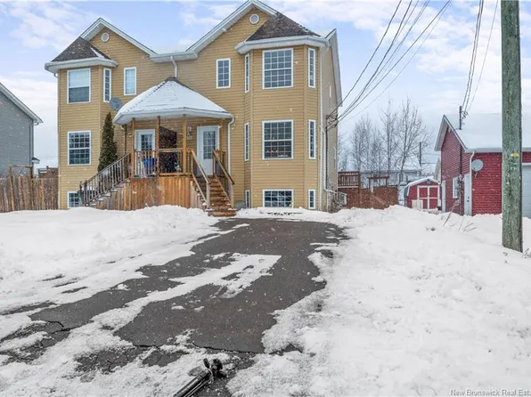 919 Mapleton Rd, Moncton, NB E1G 2K6