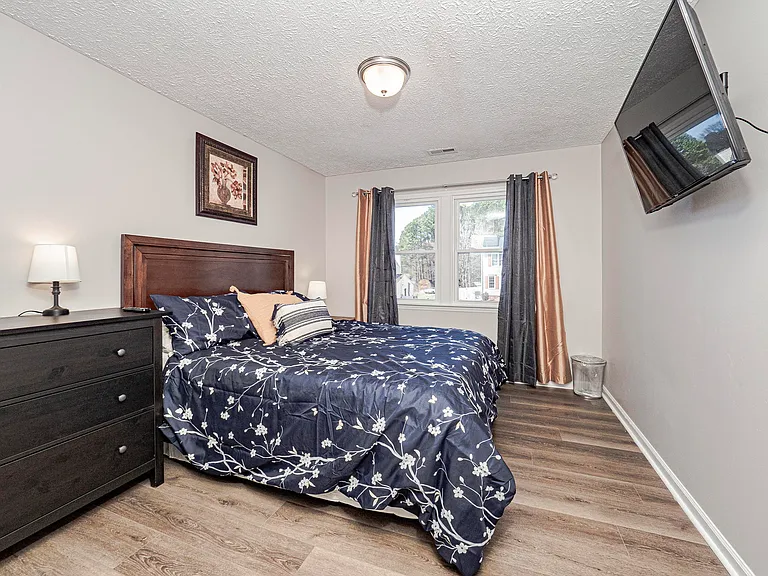 837 Woodgrove St — Photo 11