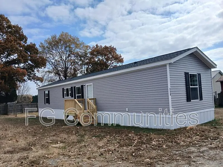 119 Bobbys Loop — Photo 2