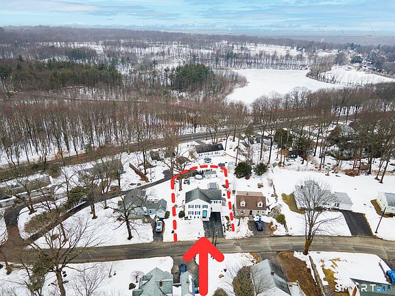 3rd image of 43 Bateswood Road