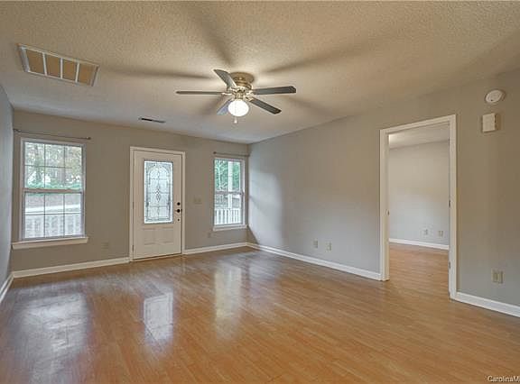 5th image of 104 Milbros Ln