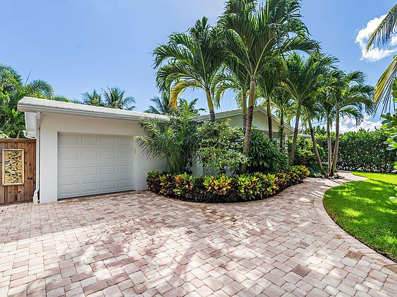 3rd image of 2254 Edgewater Drive