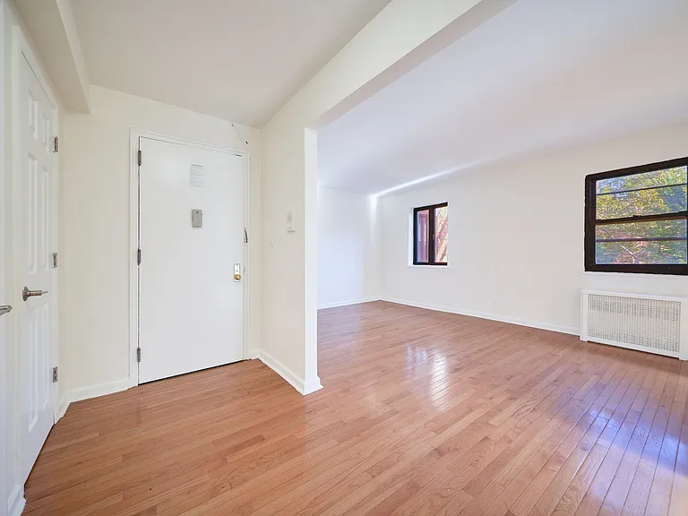 72-61 150th St #1C — Photo 11