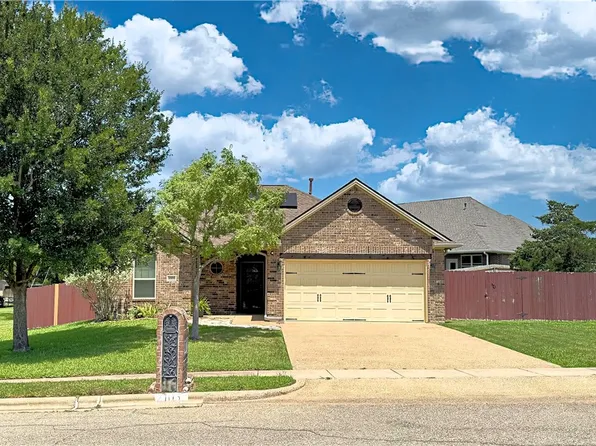 2105 Ella Ln, Bryan, TX 77802
