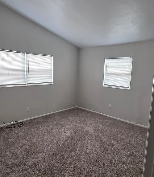 1415 23rd Ave E — Photo 12