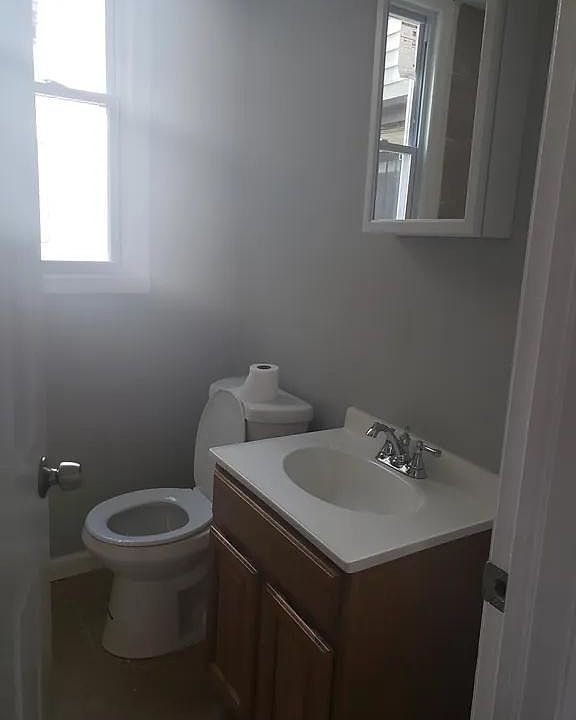 1st image of 116 Ellis Ave #2B