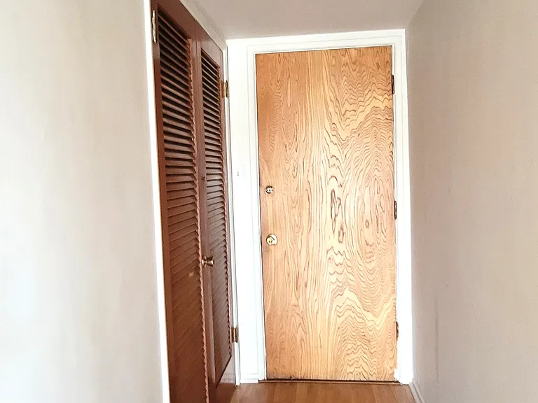 218 W Carson St #A — Photo 17