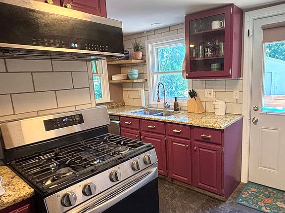5th image of 434 Cleveland Ave