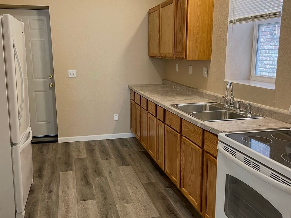 1st image of 625 N 9th St