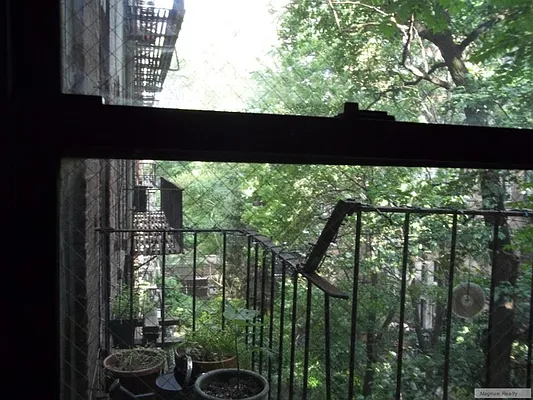 Rented by Magnum Realty Holdings, LLC | media 1