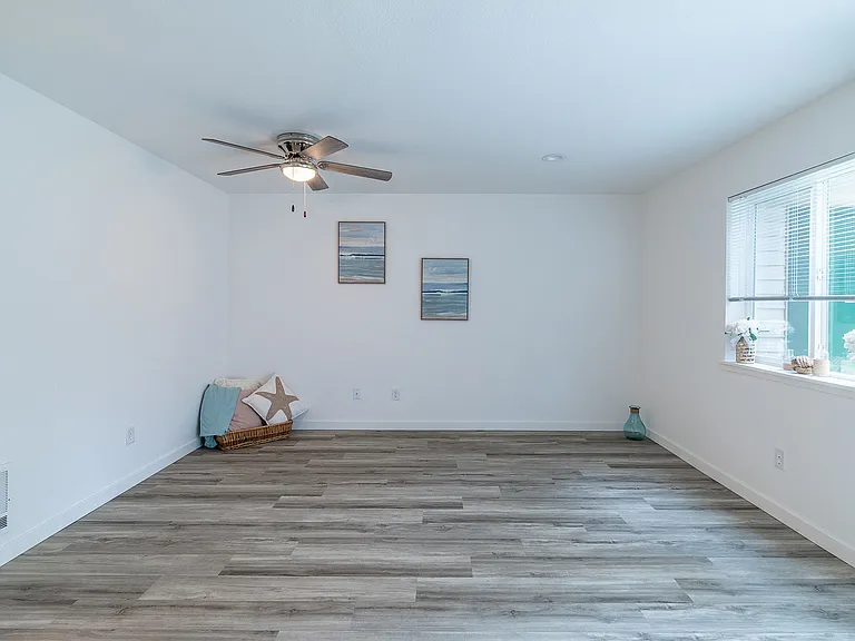 T-06 3x2.5 J 1240SQFT (5)