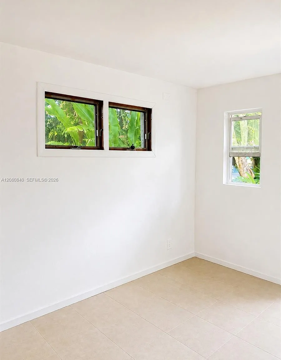 Davie 3-71d — Photo 4
