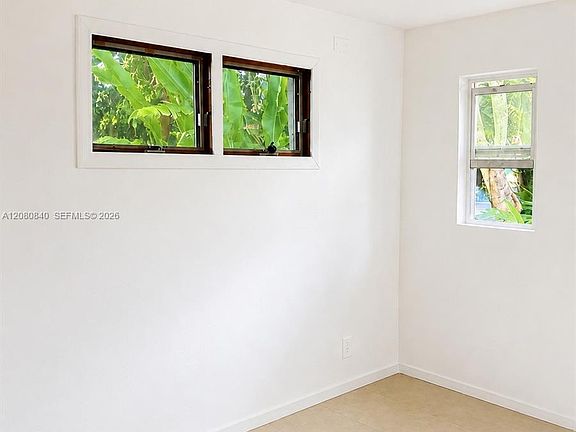 4th image of 4790 SW 65th Ave #1