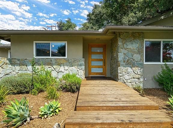 5th image of 303 Woodacre Ln