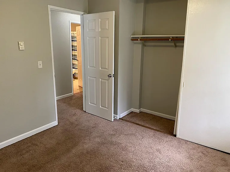 401 Taylor Ave NW #13 — Photo 9