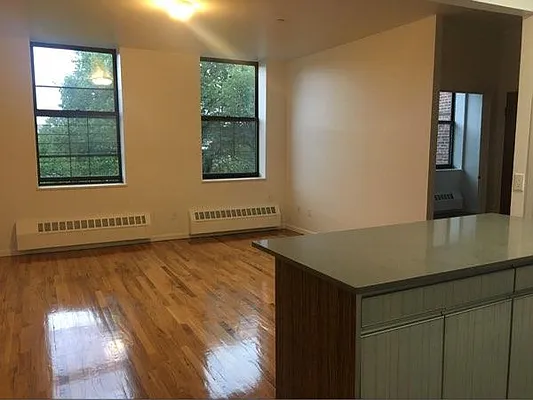 Rented by Triumph Property Group | media 29