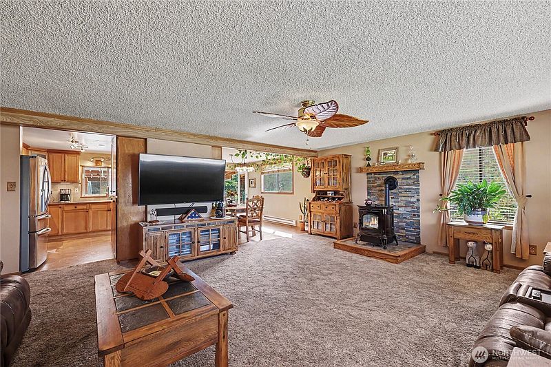 2nd image of 62 Roupe Road