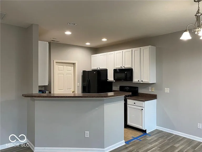 5608 Castor Way — Photo 9