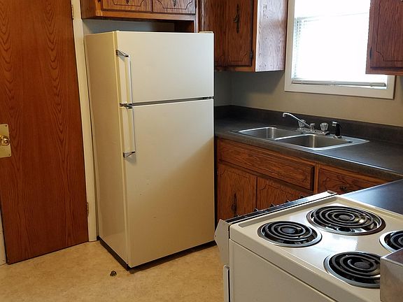 4th image of 2615 Vine St #2