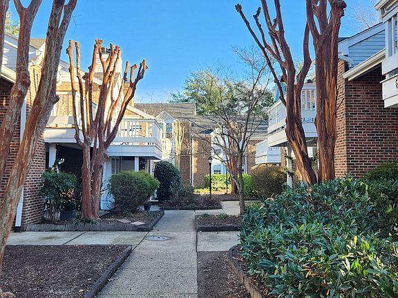 2nd image of 2618 S Arlington Mill Dr APT D
