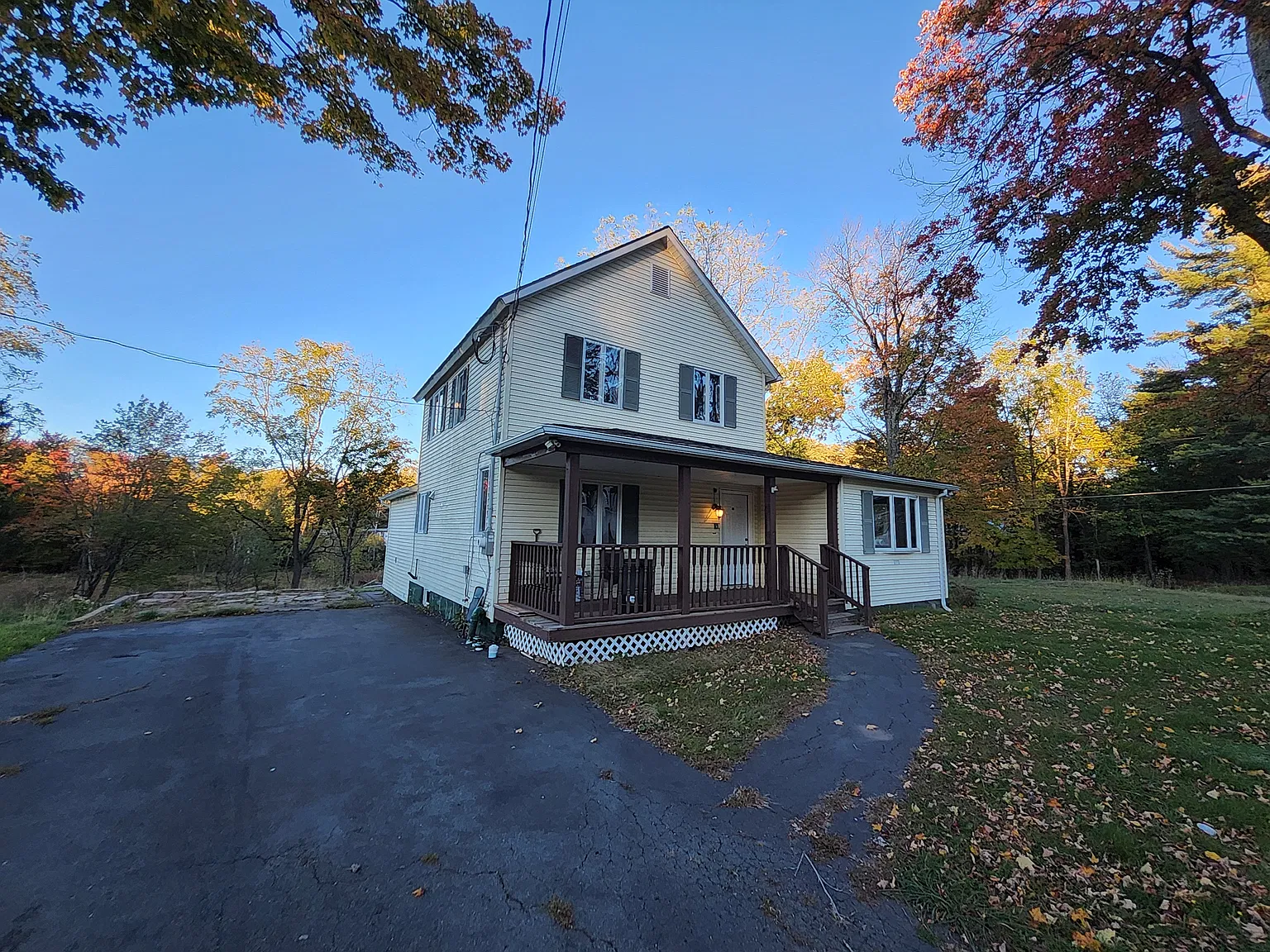 3 bed, 1506 sqft, $2,200 — Photo 2