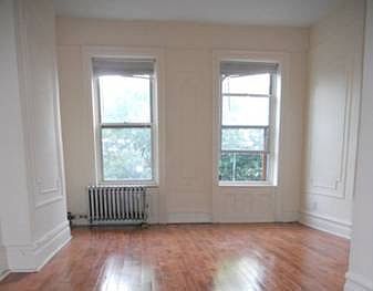 2nd image of 515 Park Pl #3