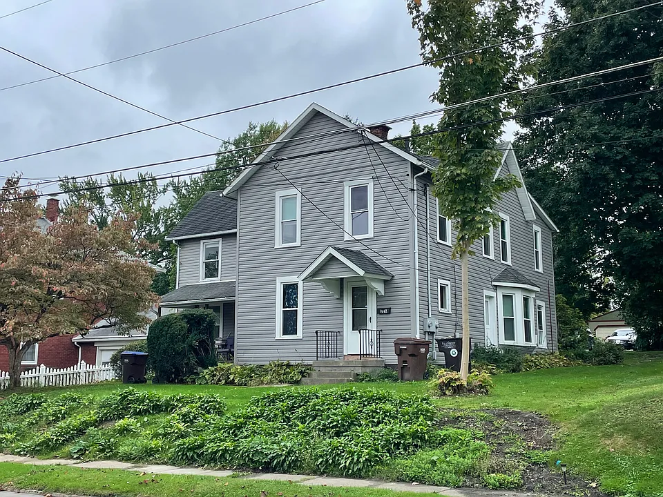 324 College Ave #2