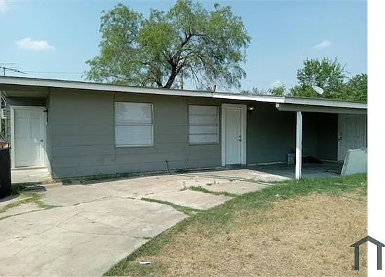 207 Rock Valley Dr — Photo 3
