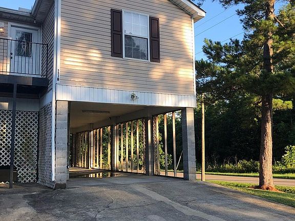 2nd image of 933 Parkview Pl #B