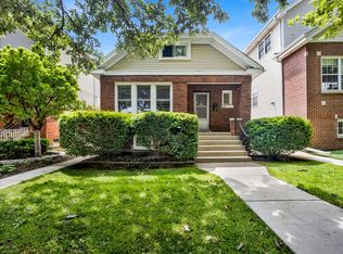 2419 W Berenice Ave, Chicago, IL 60618