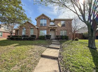 8014 Amesbury Ln, Rowlett, TX 75089
